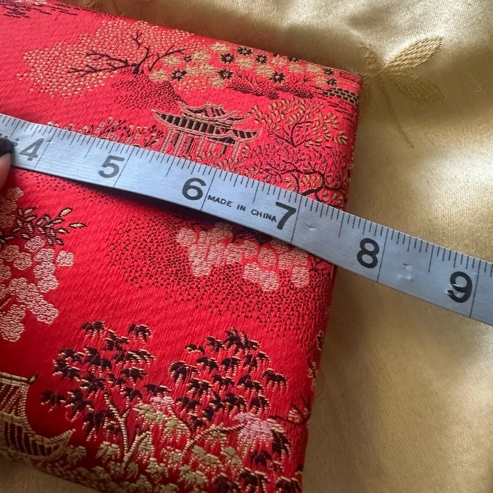 Vintage Asian Red Floral Silk Satin Fabric Covered Travel Trinket / Jewelry Box.
